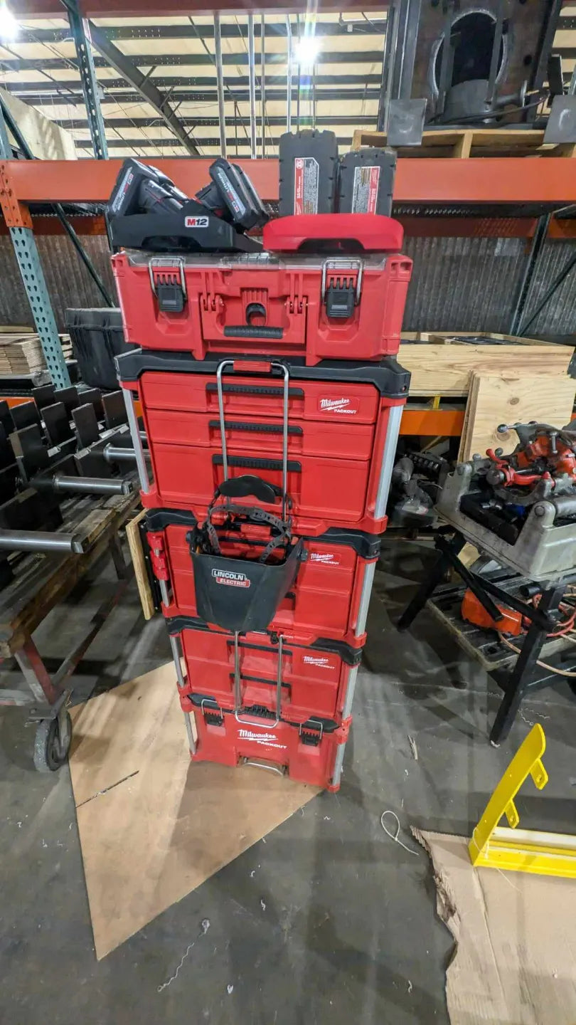 Lid Locking M12 Battery Rack x6 (RS-M12LLBR)