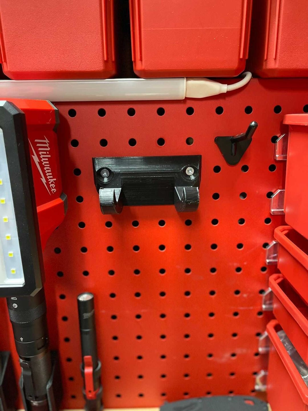 Hammer Holder
