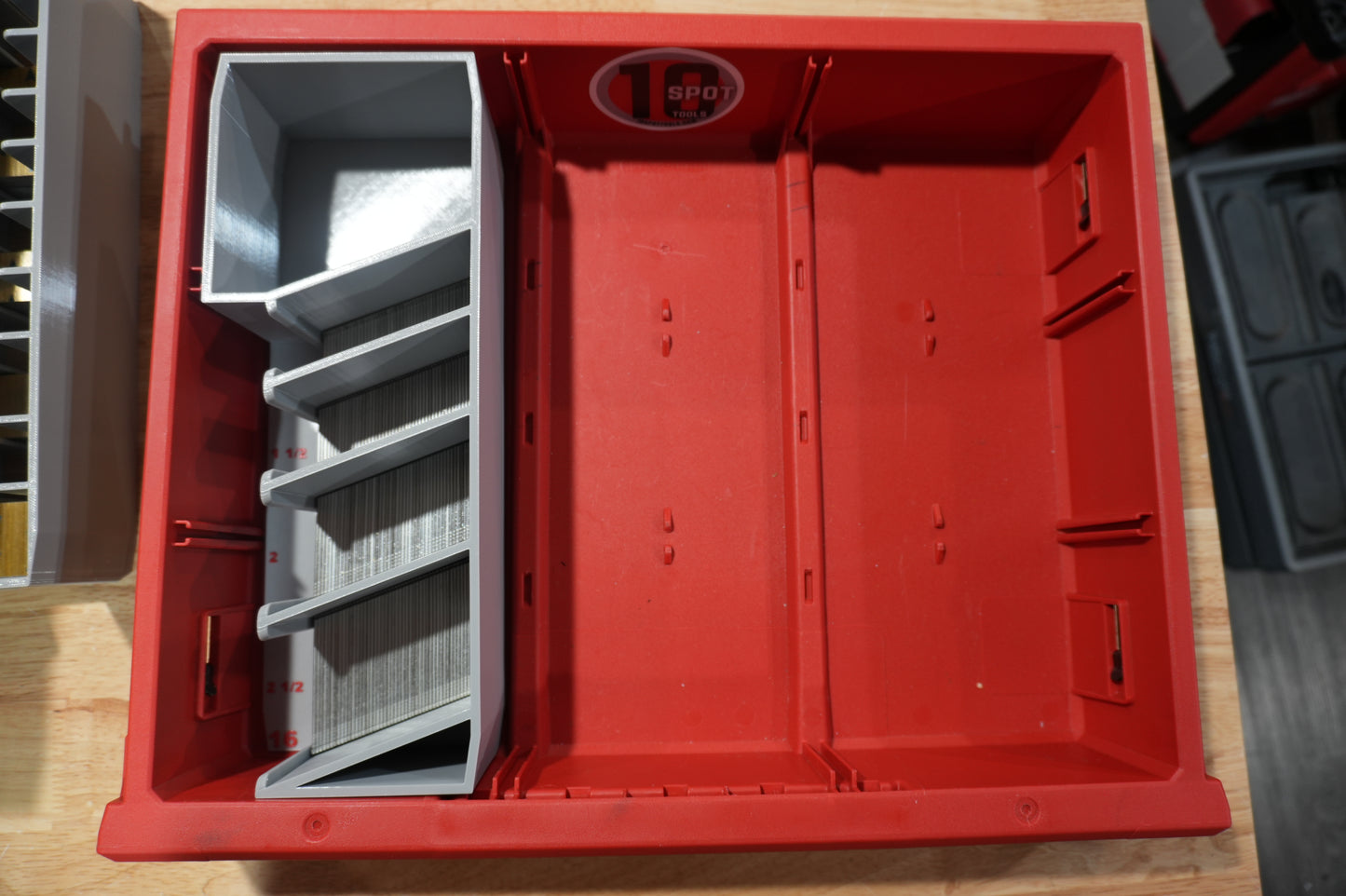 Packout Medium Drawer 16ga. Angle Finish Nail Caddies (PD3NC16a)